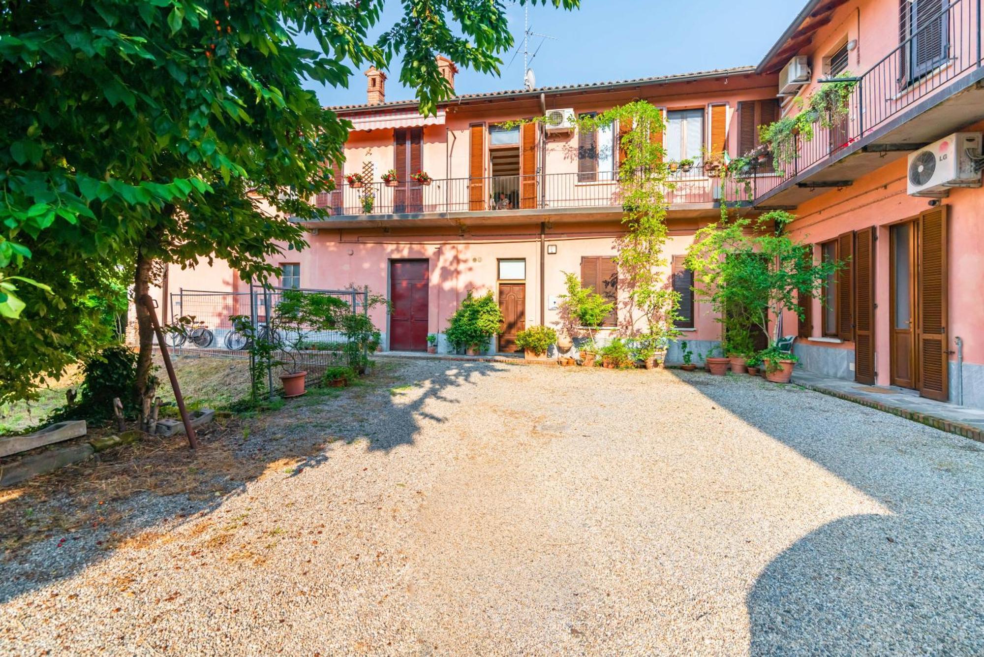 La Corte 48 - Pavia City - By Host4U Exterior photo